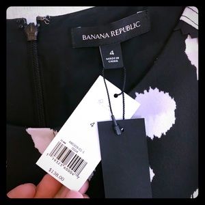 Banana Republic dress, size 4 NWT